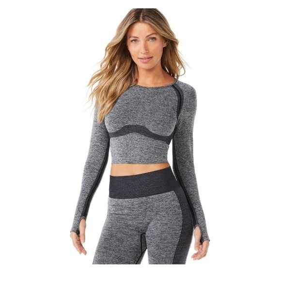 Workout Contour Seamless Long Sleeve Crop Top and High Rise Leggings - Picture 1 of 14